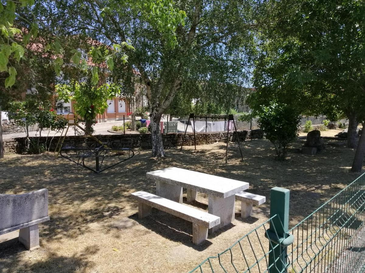 Hotel Rural Lajafriz Fornillos de Aliste Kültér fotó